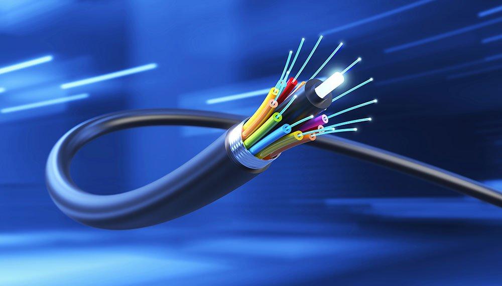 Encuentra en AcMax los mejores accesorios de fibra óptica para tu empresa
